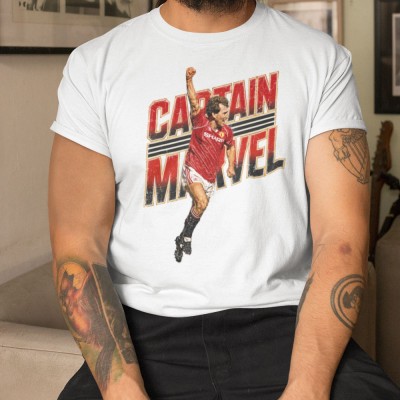 Bryan Robson: Captain Marvel